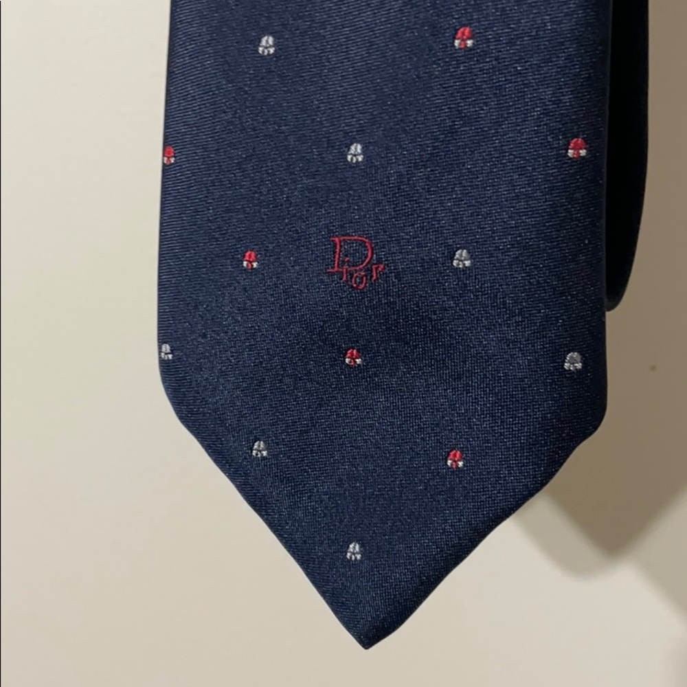 neck tie